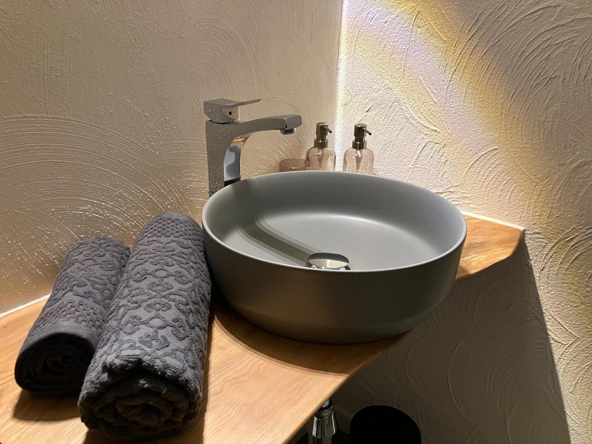 Cacele - La Croisette 5 Appartementen En 6 Tweepersoonskamers Vresse-sur-Semois Exteriör bild